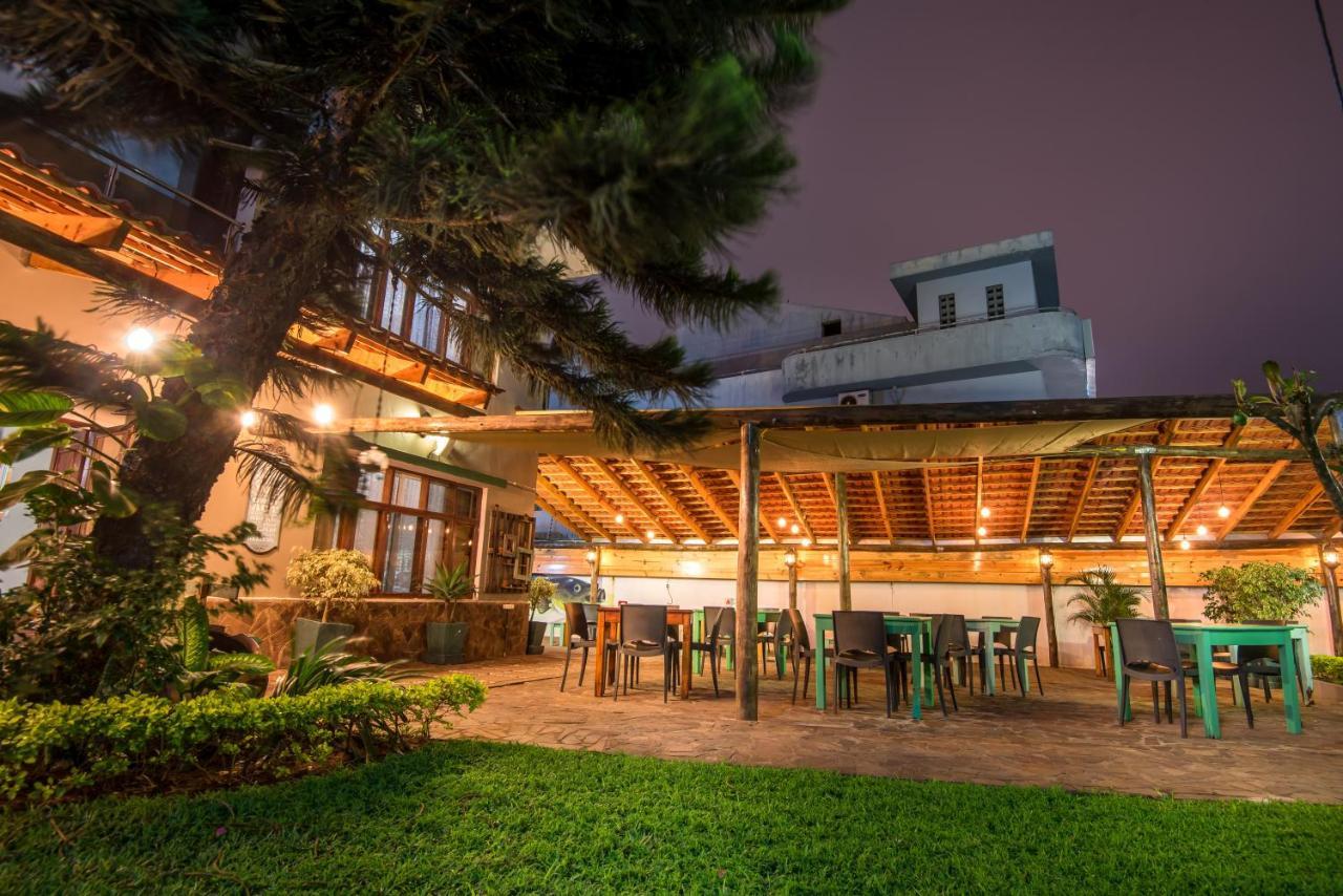 Sommerschield Guest House Мапуто Екстериор снимка