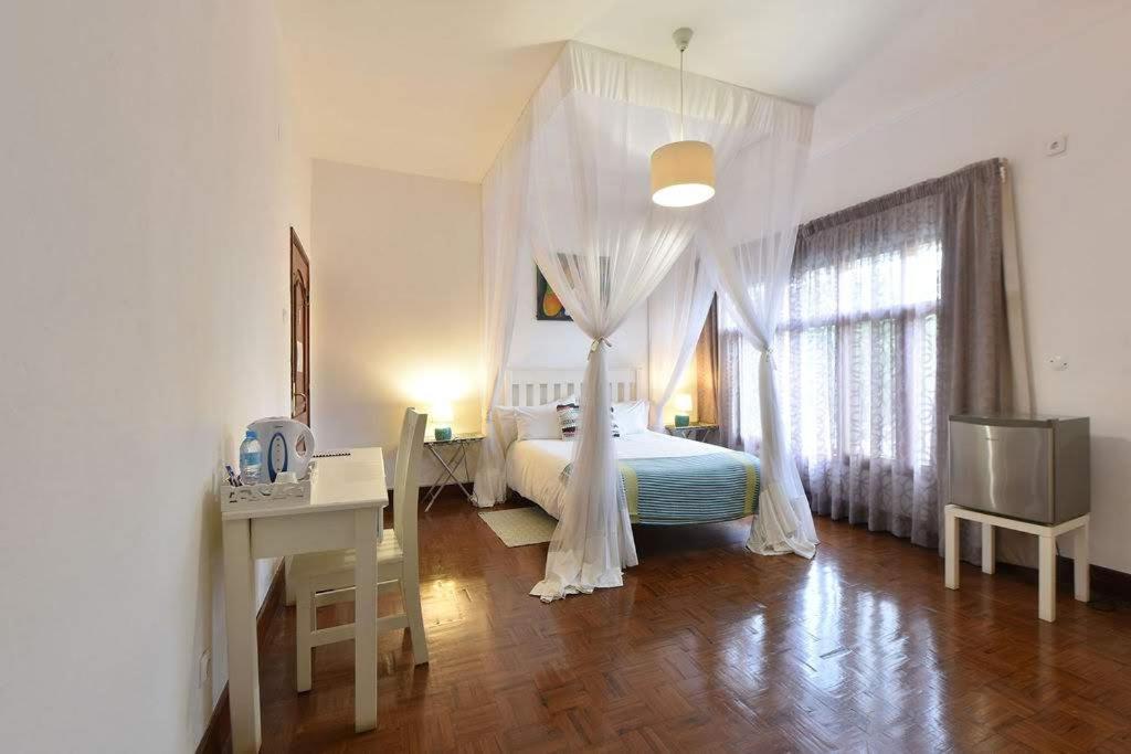 Sommerschield Guest House Мапуто Екстериор снимка